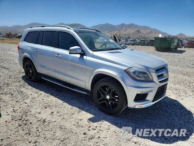 Czwarte zdjęcie samochodu z boku: 2014 MERCEDES-BENZ GL 550 4MATIC VIN:4JGDF7DE1EA281124 - miniatura