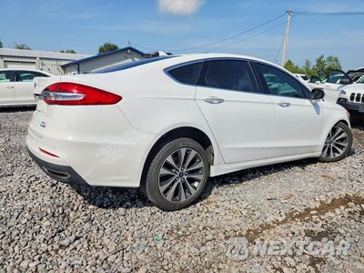 Trzecie zdjęcie samochodu z tyłu: 2019 FORD FUSION SEL VIN:3FA6P0E96KR144075 - miniatura