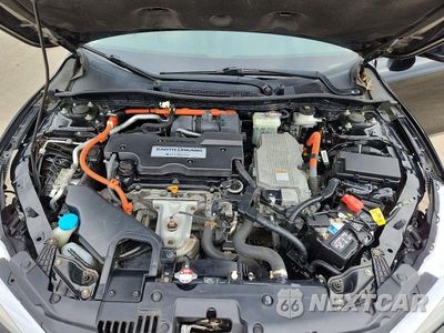 Zdjęcie 11 z 12 samochodu: 2017 HONDA ACCORD TOURING HYBRID VIN:JHMCR6F75HC029061 - miniatura