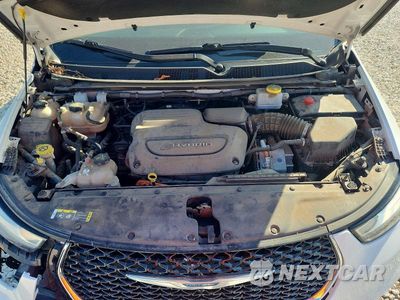 Zdjęcie 12 z 13 samochodu: 2021 CHRYSLER PACIFICA HYBRID LIMITED VIN:2C4RC1S71MR572608 - miniatura