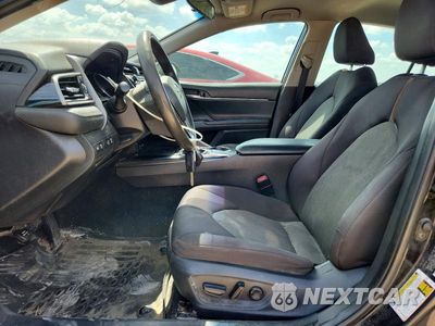 Zdjęcie 7 z 12 samochodu: 2019 TOYOTA CAMRY LE VIN:4T1B11HKXKU813628 - miniatura