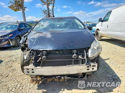 Piąte zdjęcie samochodu w środku: 2013 TOYOTA PRIUS PERSONA SERIES SE VIN:JTDKN3DU1D5584104 - miniatura