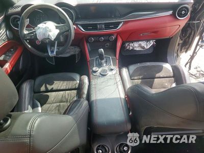 Zdjęcie 8 z 14 samochodu: 2019 ALFA ROMEO STELVIO QUADRIFOGLIO VIN:ZASPAKEV9K7C37602 - miniatura
