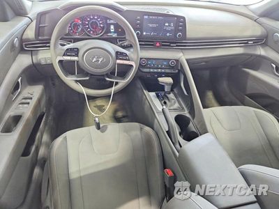 Zdjęcie 8 z 12 samochodu: 2021 HYUNDAI ELANTRA SEL VIN:5NPLM4AG7MH017813 - miniatura