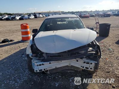 Piąte zdjęcie samochodu w środku: 2011 FORD FOCUS SE VIN:1FAHP3FN2BW130399 - miniatura