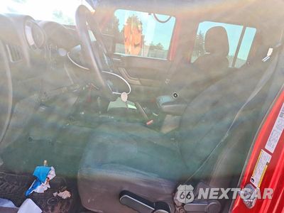 Zdjęcie 7 z 12 samochodu: 2014 JEEP WRANGLER UNLIMITED SPORT VIN:1C4BJWDG8EL272317 - miniatura