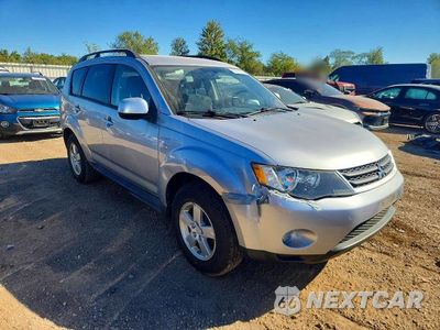 Czwarte zdjęcie samochodu z boku: 2009 MITSUBISHI OUTLANDER ES VIN:JA4LS21W39Z011437 - miniatura