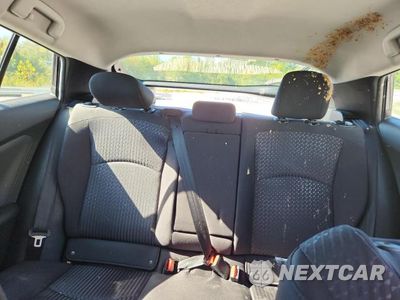 Zdjęcie 10 z 13 samochodu: 2017 TOYOTA PRIUS TWO VIN:JTDKBRFU3H3055845 - miniatura