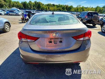 Zdjęcie 6 z 12 samochodu: 2013 HYUNDAI ELANTRA GLS VIN:5NPDH4AE0DH243960 - miniatura
