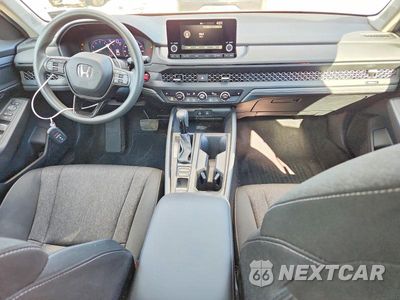 Zdjęcie 8 z 12 samochodu: 2024 HONDA ACCORD EX VIN:1HGCY1F32RA026511 - miniatura