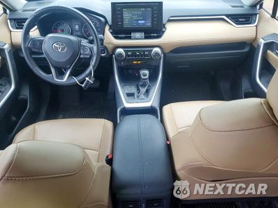 Zdjęcie 8 z 13 samochodu: 2019 TOYOTA RAV4 XLE PREMIUM VIN:JTMA1RFV9KD016492 - miniatura