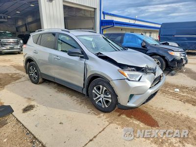Czwarte zdjęcie samochodu z boku: 2018 TOYOTA RAV4 LE VIN:JTMZFREV0JJ192546 - miniatura