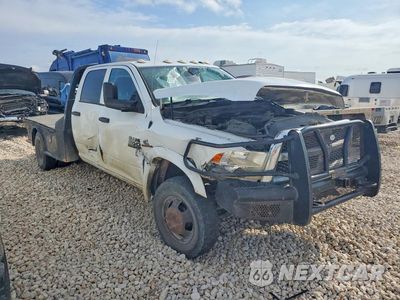 Czwarte zdjęcie samochodu z boku: 2018 RAM 3500 VIN:3C7WRTCL9JG331764 - miniatura