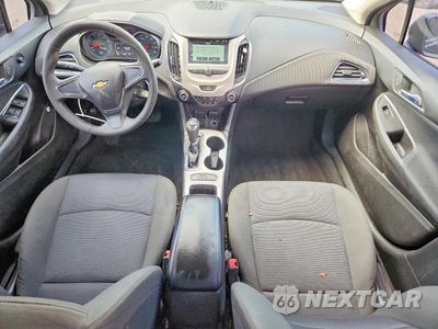 Zdjęcie 8 z 12 samochodu: 2018 CHEVROLET CRUZE LS VIN:1G1BC5SM9J7172171 - miniatura