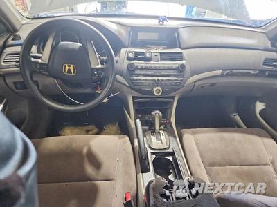 Zdjęcie 8 z 12 samochodu: 2008 HONDA ACCORD EX VIN:JHMCP26718C055526 - miniatura