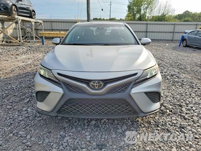 Piąte zdjęcie samochodu w środku: 2019 TOYOTA CAMRY SE VIN:4T1B11HK4KU821384 - miniatura
