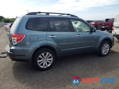 Trzecie zdjęcie samochodu z tyłu: 2013 SUBARU FORESTER 2.5X PREMIUM VIN:JF2SHADC2DH403952 - miniatura