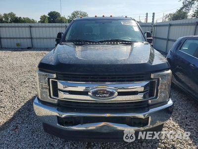 Piąte zdjęcie samochodu w środku: 2017 FORD F350 SUPER DUTY VIN:1FT8W3DT3HEE31096 - miniatura