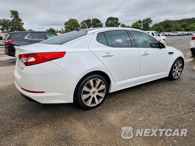 Trzecie zdjęcie samochodu z tyłu: 2013 KIA OPTIMA SX VIN:5XXGR4A6XDG221074 - miniatura