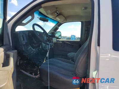 Zdjęcie 7 z 12 samochodu: 2016 CHEVROLET EXPRESS G3500 LT VIN:1GAZGPFG5G1264389 - miniatura