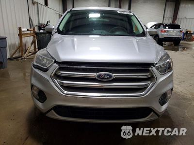 Piąte zdjęcie samochodu w środku: 2019 FORD ESCAPE SE VIN:1FMCU9GD5KUA74164 - miniatura