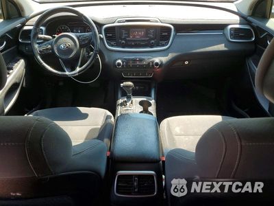 Zdjęcie 8 z 13 samochodu: 2016 KIA SORENTO LX VIN:5XYPG4A3XGG060849 - miniatura