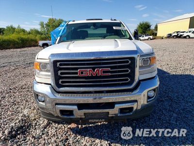 Piąte zdjęcie samochodu w środku: 2015 GMC SIERRA K3500 SLT VIN:1GT423C8XFF135605 - miniatura