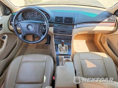 Zdjęcie 8 z 12 samochodu: 2001 BMW 325 I VIN:WBAAV33441FV01541 - miniatura