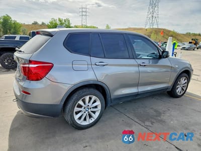 Trzecie zdjęcie samochodu z tyłu: 2013 BMW X3 XDRIVE28I VIN:5UXWX9C56D0A08029 - miniatura