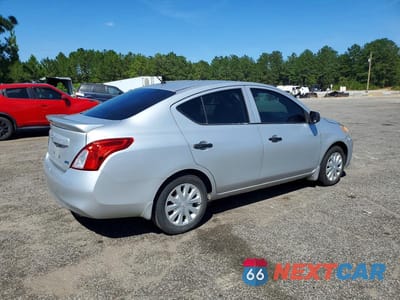 Trzecie zdjęcie samochodu z tyłu: 2014 NISSAN VERSA 1.6 S PLUS VIN:3N1CN7APXEL838410 - miniatura