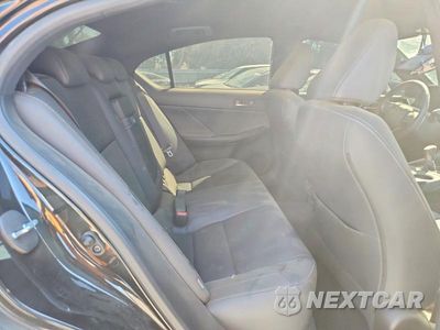Zdjęcie 10 z 12 samochodu: 2026 LEXUS IS 350 F SPORT DESIGN VIN:JTHBZ1B25T5097429 - miniatura