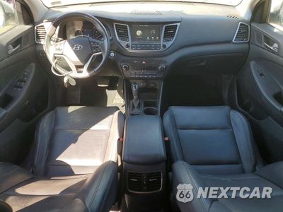 Zdjęcie 8 z 13 samochodu: 2017 HYUNDAI TUCSON LIMITED VIN:KM8J33A28HU460679 - miniatura