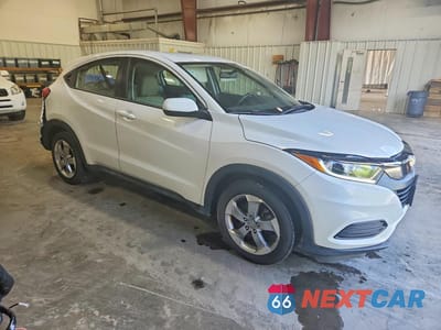 Czwarte zdjęcie samochodu z boku: 2019 HONDA HR-V LX VIN:3CZRU6H37KM728714 - miniatura