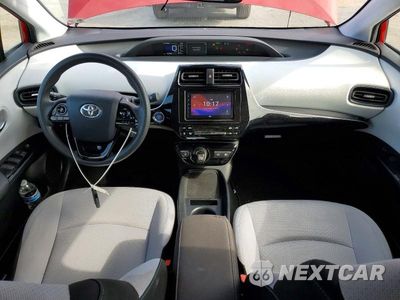 Zdjęcie 8 z 12 samochodu: 2019 TOYOTA PRIUS LE VIN:JTDKARFU8K3079469 - miniatura