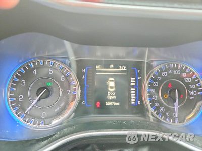 Zdjęcie 9 z 13 samochodu: 2015 CHRYSLER 200 LIMITED VIN:1C3CCCAB4FN743363 - miniatura