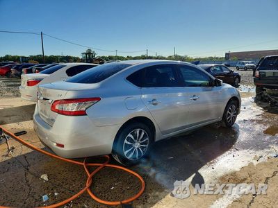 Trzecie zdjęcie samochodu z tyłu: 2014 NISSAN SENTRA SV VIN:3N1AB7AP2EY247250 - miniatura