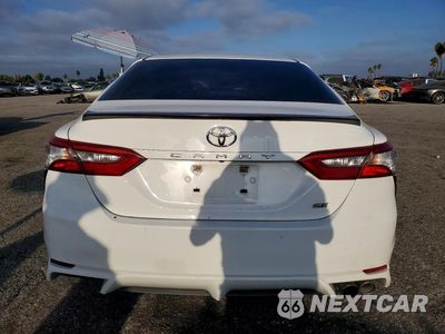 Zdjęcie 6 z 12 samochodu: 2018 TOYOTA CAMRY SE VIN:4T1B11HK5JU070536 - miniatura