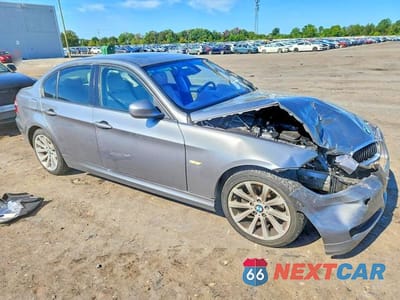 Czwarte zdjęcie samochodu z boku: 2011 BMW 3ER I VIN:WBAPH7G53BNN06457 - miniatura