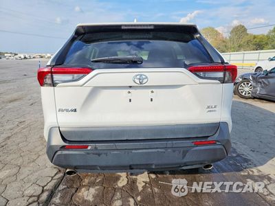 Zdjęcie 6 z 13 samochodu: 2020 TOYOTA RAV4 XLE VIN:2T3P1RFV3LC106687 - miniatura