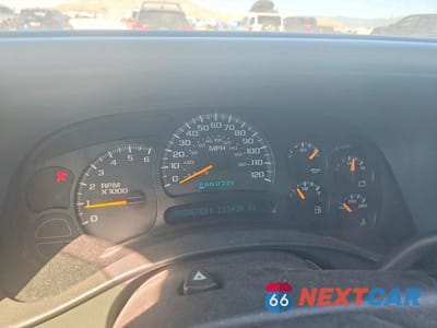 Zdjęcie 9 z 13 samochodu: 2005 GMC YUKON VIN:1GKEK13VX5J153424 - miniatura
