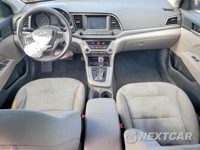 Zdjęcie 8 z 13 samochodu: 2017 HYUNDAI ELANTRA SEL VIN:5NPD84LF3JH230976 - miniatura