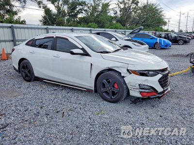 Czwarte zdjęcie samochodu z boku: 2019 CHEVROLET MALIBU LS VIN:1G1ZB5ST1KF225042 - miniatura