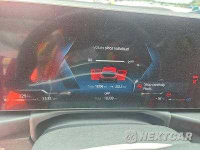 Zdjęcie 9 z 12 samochodu: 2025 BMW 330I VIN:3MW69CW07S8F01658 - miniatura