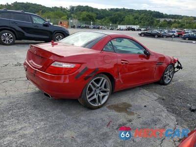 Trzecie zdjęcie samochodu z tyłu: 2014 MERCEDES-BENZ SLK 250 VIN:WDDPK4HA9EF078932 - miniatura