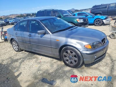 Czwarte zdjęcie samochodu z boku: 2005 BMW 325 I VIN:WBAEV33465KN98854 - miniatura