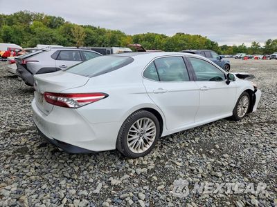 Trzecie zdjęcie samochodu z tyłu: 2018 TOYOTA CAMRY XLE VIN:4T1B11HK6JU015593 - miniatura