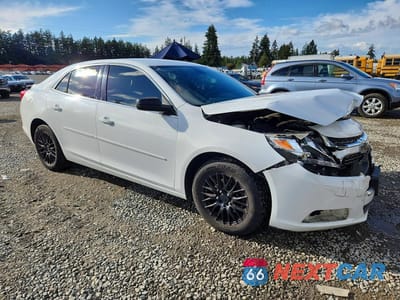 Czwarte zdjęcie samochodu z boku: 2015 CHEVROLET MALIBU LS VIN:1G11B5SL8FF301682 - miniatura