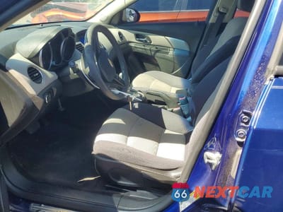 Zdjęcie 7 z 10 samochodu: 2013 CHEVROLET CRUZE LS VIN:1G1PA5SH0D7183711 - miniatura