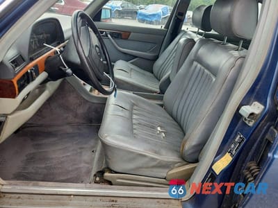 Zdjęcie 7 z 12 samochodu: 1985 MERCEDES-BENZ 500 SEL VIN:WDBCA37D1FA102266 - miniatura