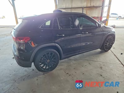 Trzecie zdjęcie samochodu z tyłu: 2023 MERCEDES-BENZ GLA 250 VIN:W1N4N4GB1PJ461156 - miniatura